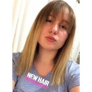 Meet your Posher, Noelle j.